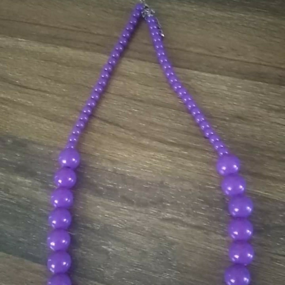 Purple necklace - Picture 2 of 2